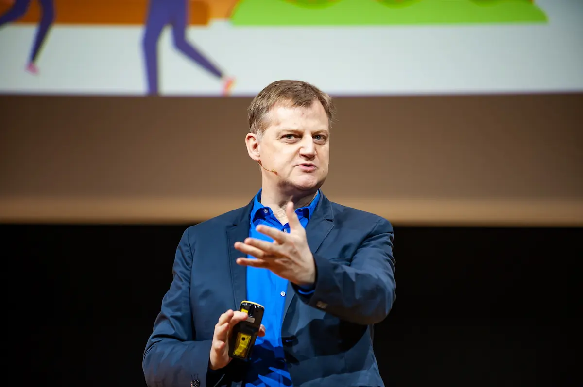Jörg Schieb während eines Vortrags